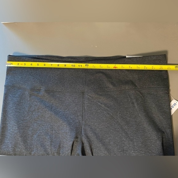 OLD Navy High-Waisted Stirrup Leggings, CozeCore Heathered Grey, Performance - Picture 9 of 11
